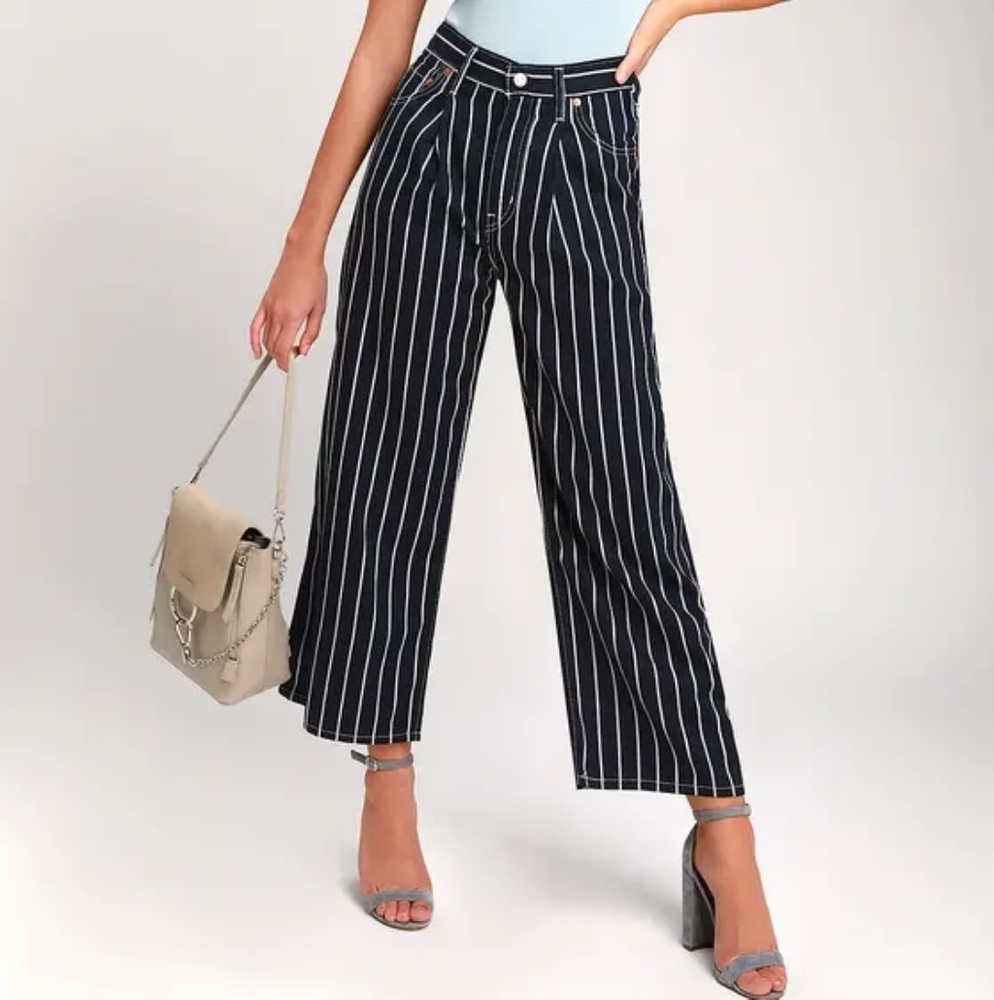 Levi's Premium Ribcage Pleated Crop Pants 31/25